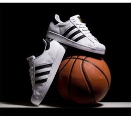 Hướng dẫn vệ sinh giày adidas