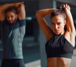 Top những bộ đồ tập gym chất lừ cho nam nữ vào mùa hè này
