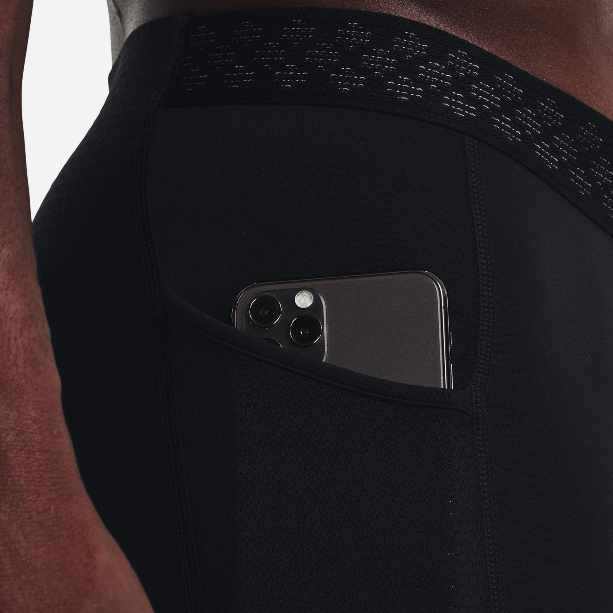 Quần Bó Thể Thao Ngắn Nam Under Armour Rush™ Smartform - Supersports Vietnam