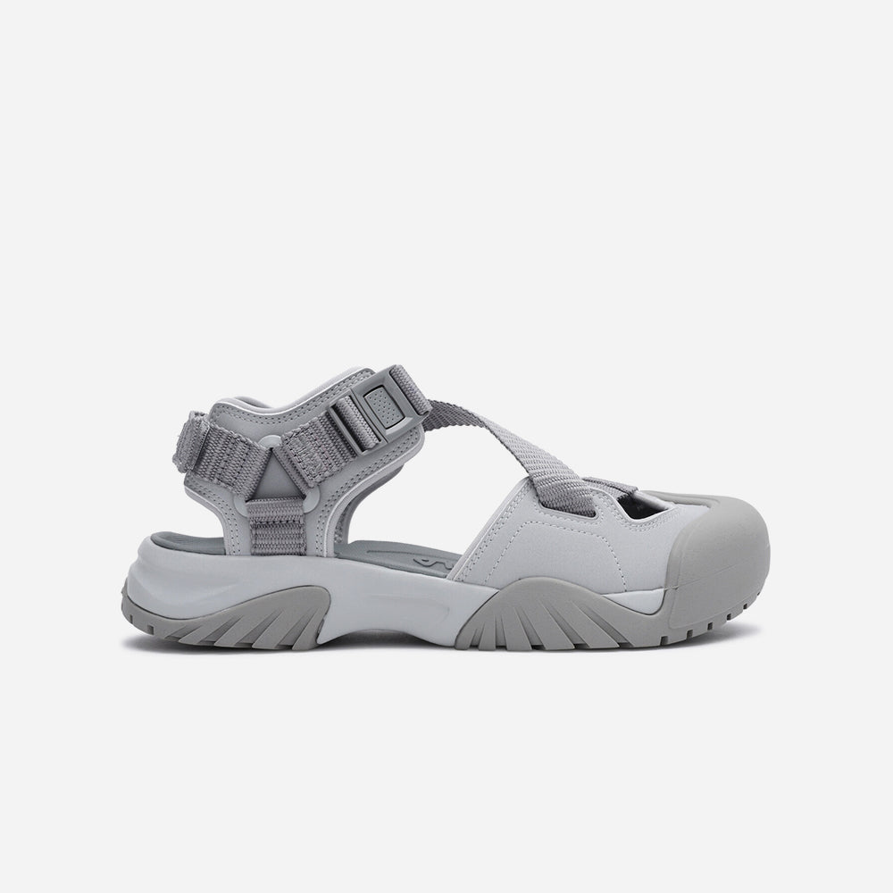 Giày Sandals Unisex Fila Tori - Xám - Supersports Vietnam