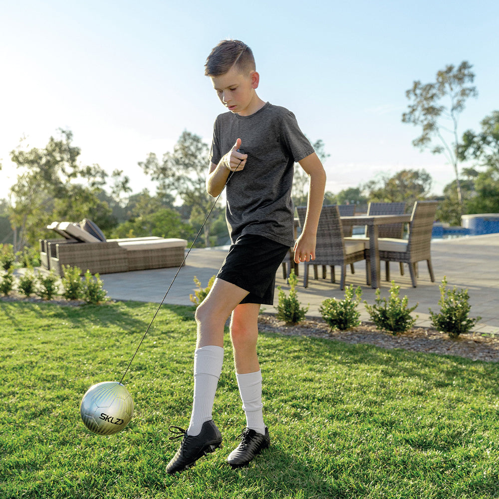 Bộ Dây Đàn Hồi Và Banh Bóng Đá Sklz Star-Kick Touch Trainer - Xám - Supersports Vietnam