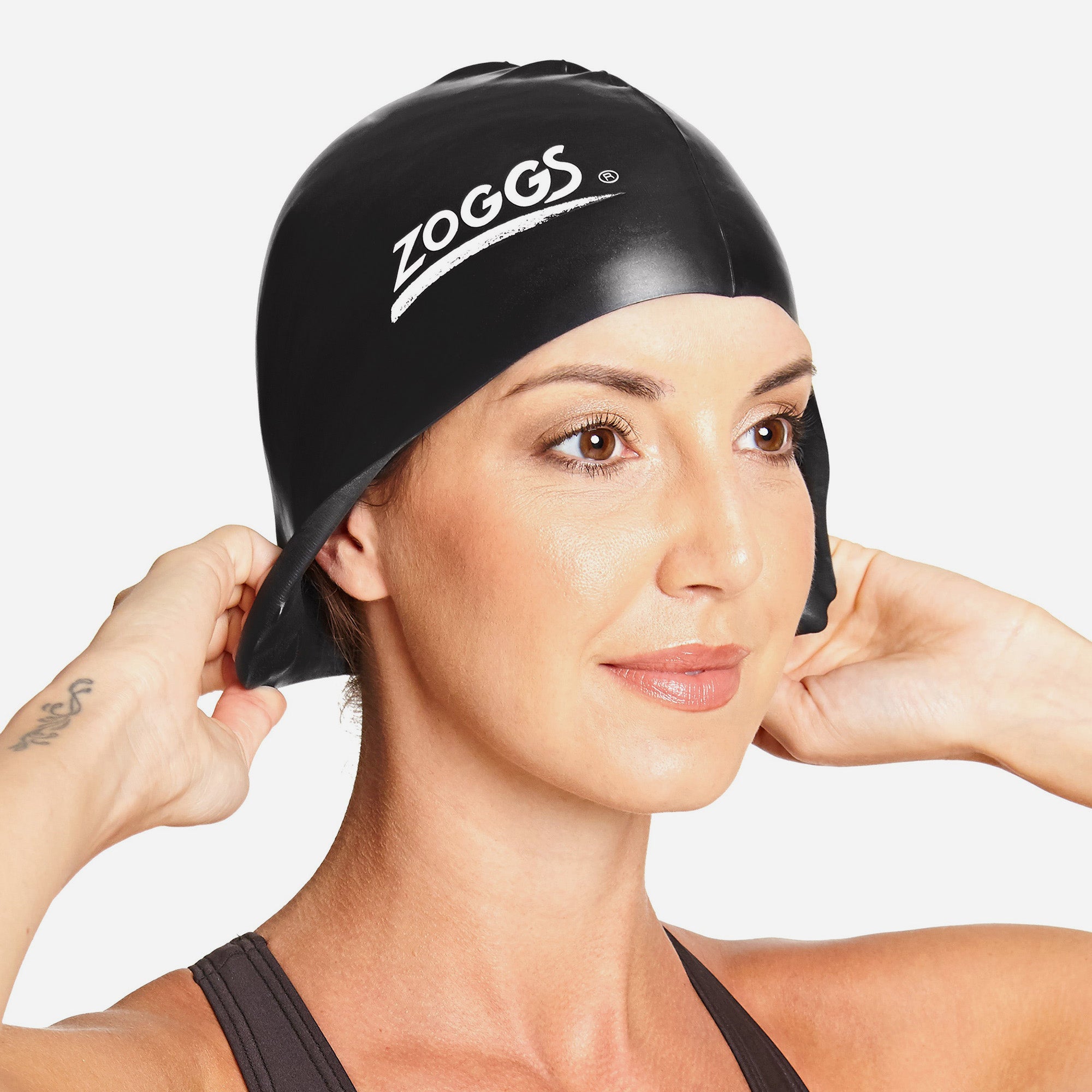 Nón Bơi Người Lớn Zoggs Silicone Plain - Đen - Supersports Vietnam