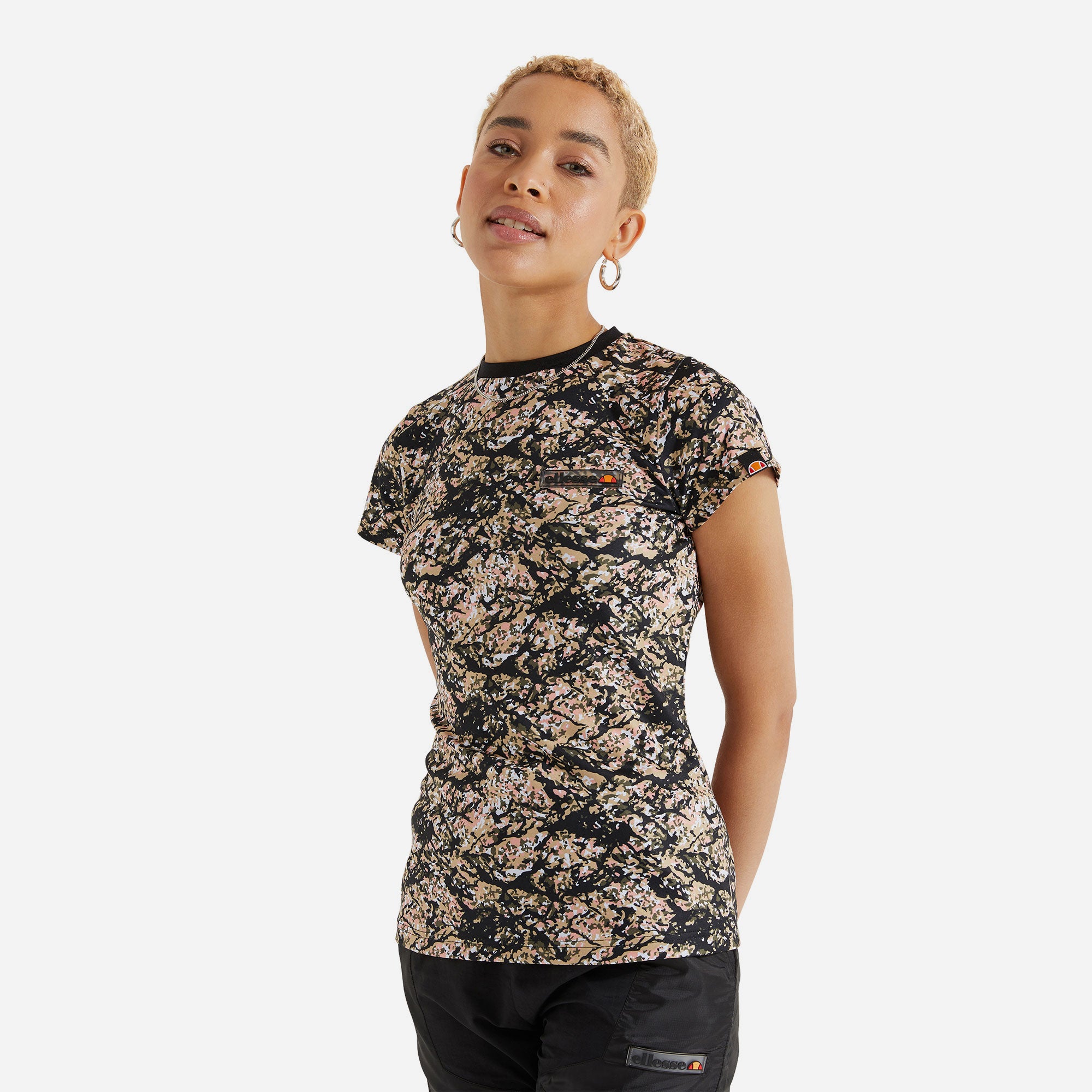 Áo Thun Nữ Ellesse Cratere - Rằn Ri - Supersports Vietnam