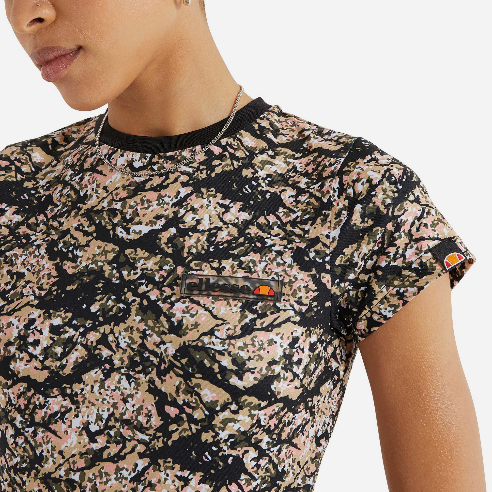 Áo Thun Nữ Ellesse Cratere - Rằn Ri - Supersports Vietnam