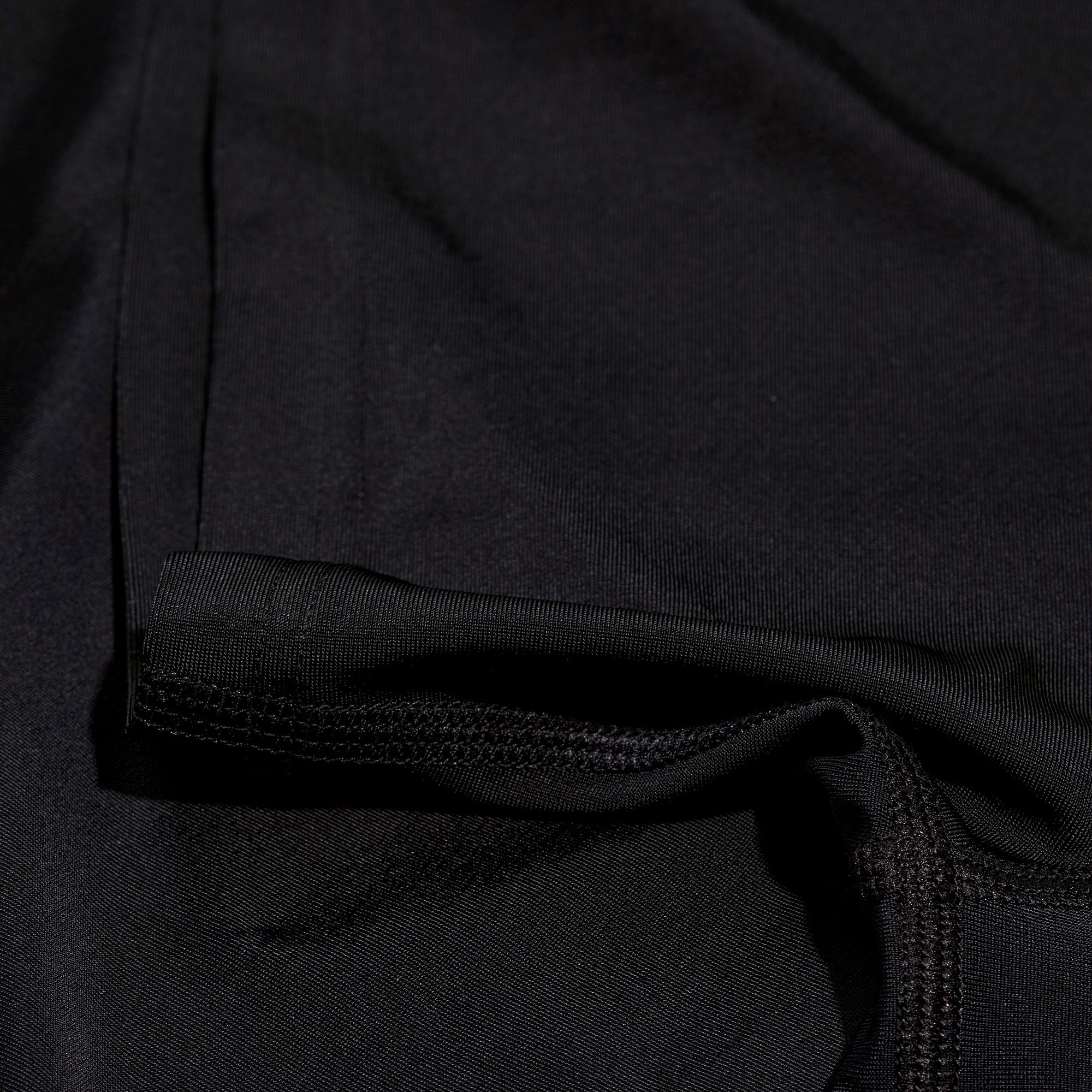 Áo Bơi Chống Nắng Nam Speedo Essentials - Đen - Supersports Vietnam