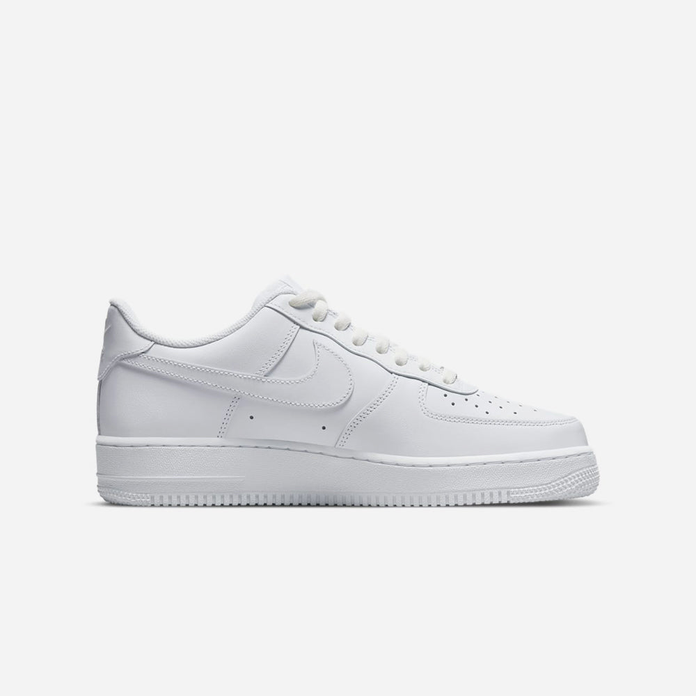 Giày Sneaker Nam Nike Air Force 1 '07 - Trắng - Supersports Vietnam