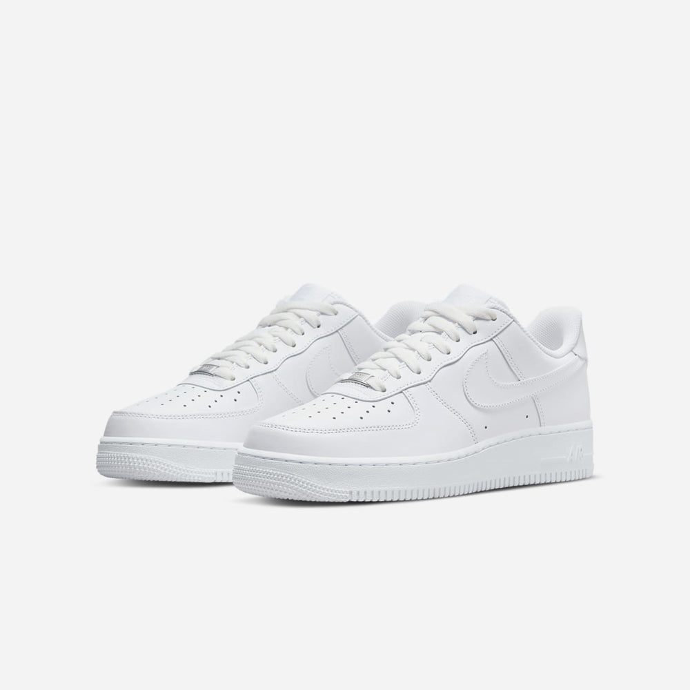 Giày Sneaker Nam Nike Air Force 1 '07 - Trắng - Supersports Vietnam