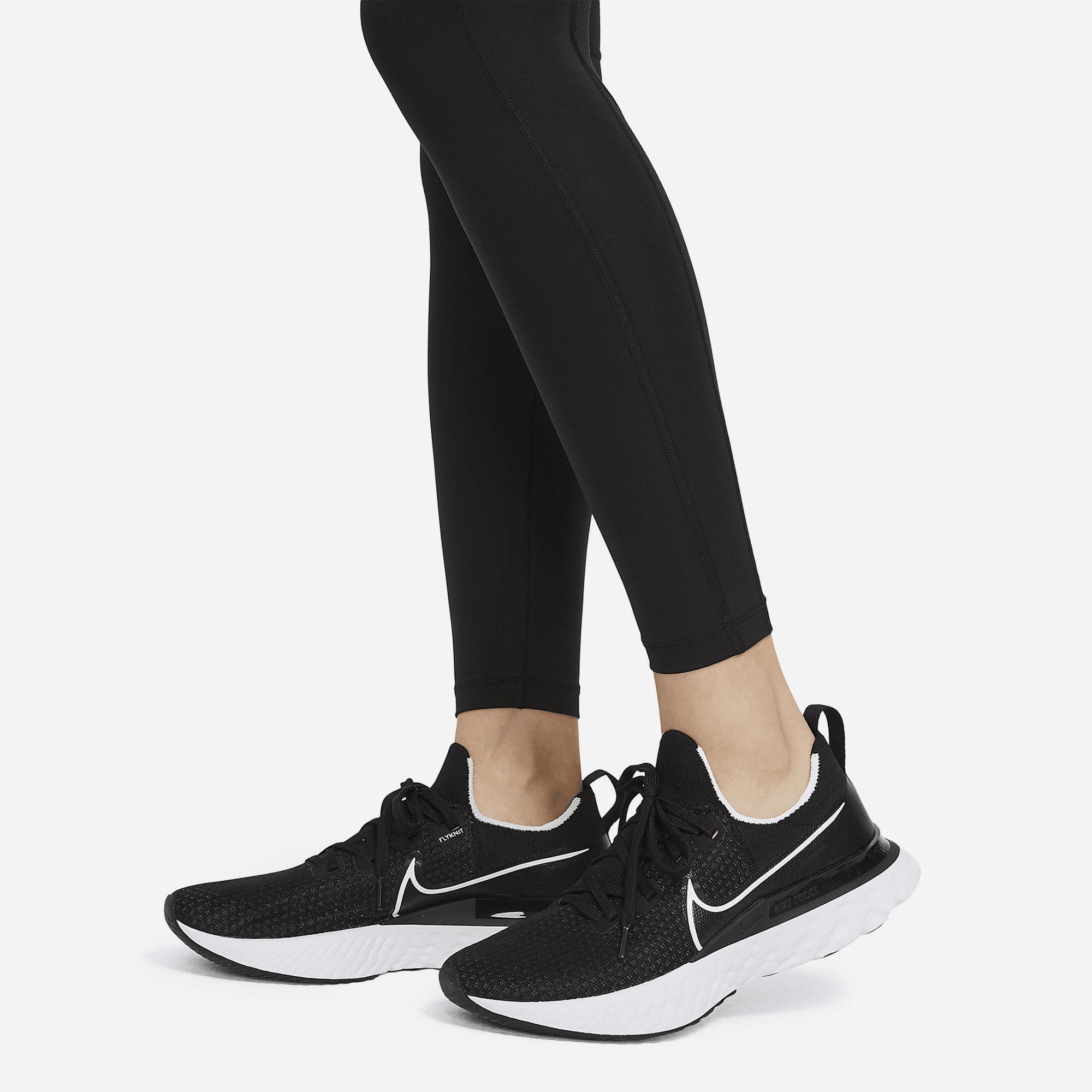 Quần Bó Thể Thao Nữ Nike Dri-Fit Fast - Đen - Supersports Vietnam