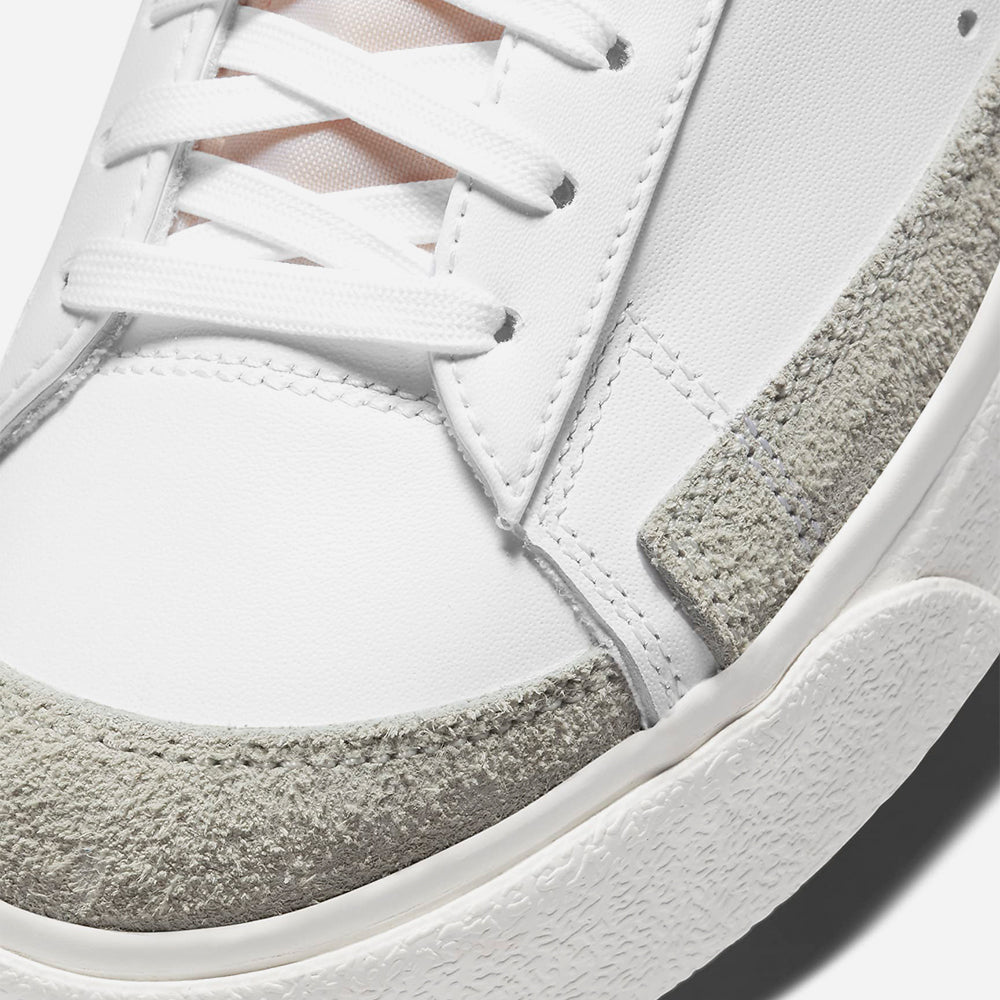 Giày Sneaker Nữ Nike Blazer Low Platform - Trắng - Supersports Vietnam