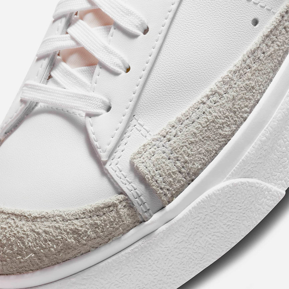 Giày Sneaker Nữ Nike Blazer Low Platform - Trắng - Supersports Vietnam