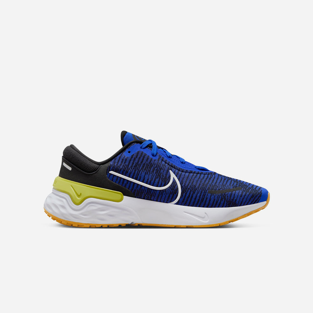 Blue and yellow sales nike running shoes