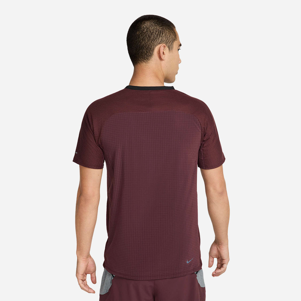 Áo Thun Nam Nike Dri-Fit Solar Chase - Nâu - Supersports Vietnam