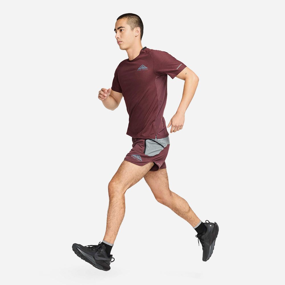 Áo Thun Nam Nike Dri-Fit Solar Chase - Nâu - Supersports Vietnam