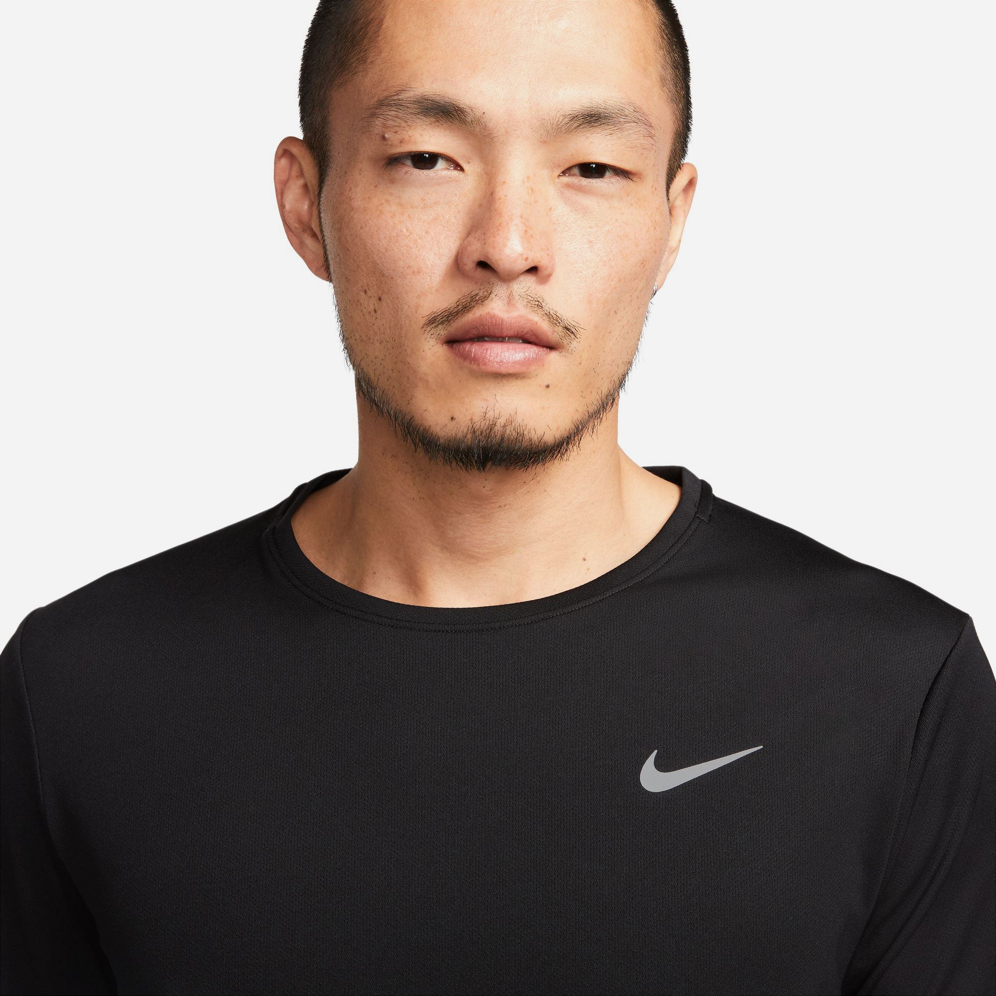 Áo Thun Nam Nike Dri-Fit Uv Miler - Đen - Supersports Vietnam