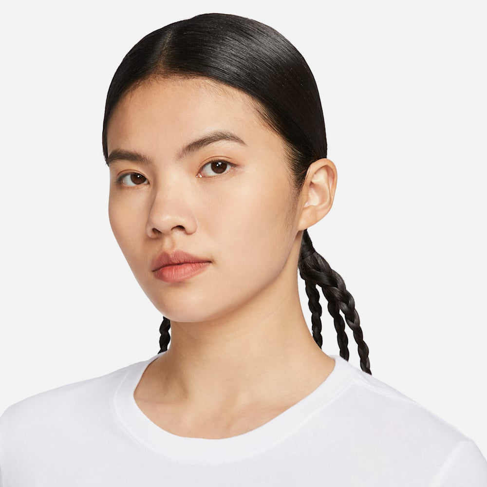 Áo Thun Nữ Nike Sportswear Club Essentials - Trắng - Supersports Vietnam