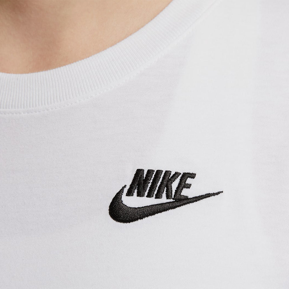 Áo Thun Nữ Nike Sportswear Club Essentials - Trắng - Supersports Vietnam