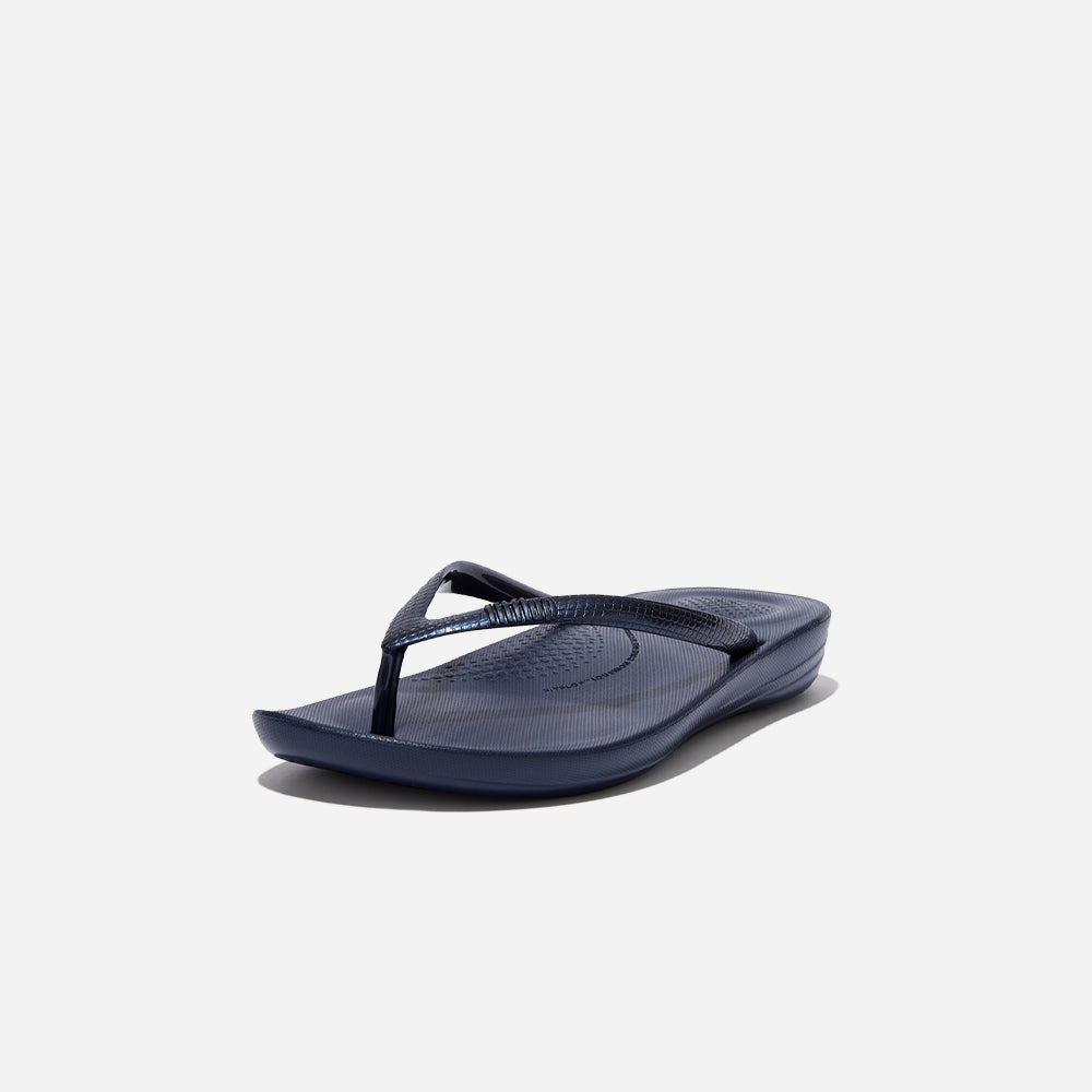 Dép Xỏ Ngón Nữ Fitflop Iqushion Ergonomic - Xanh Navy - Supersports Vietnam