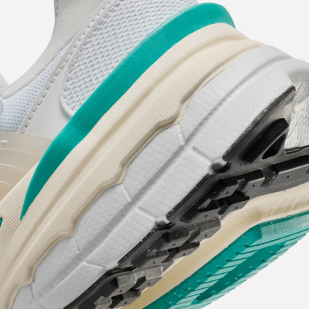 Giày Sneaker Nữ Nike V2K Run - Trắng - Supersports Vietnam
