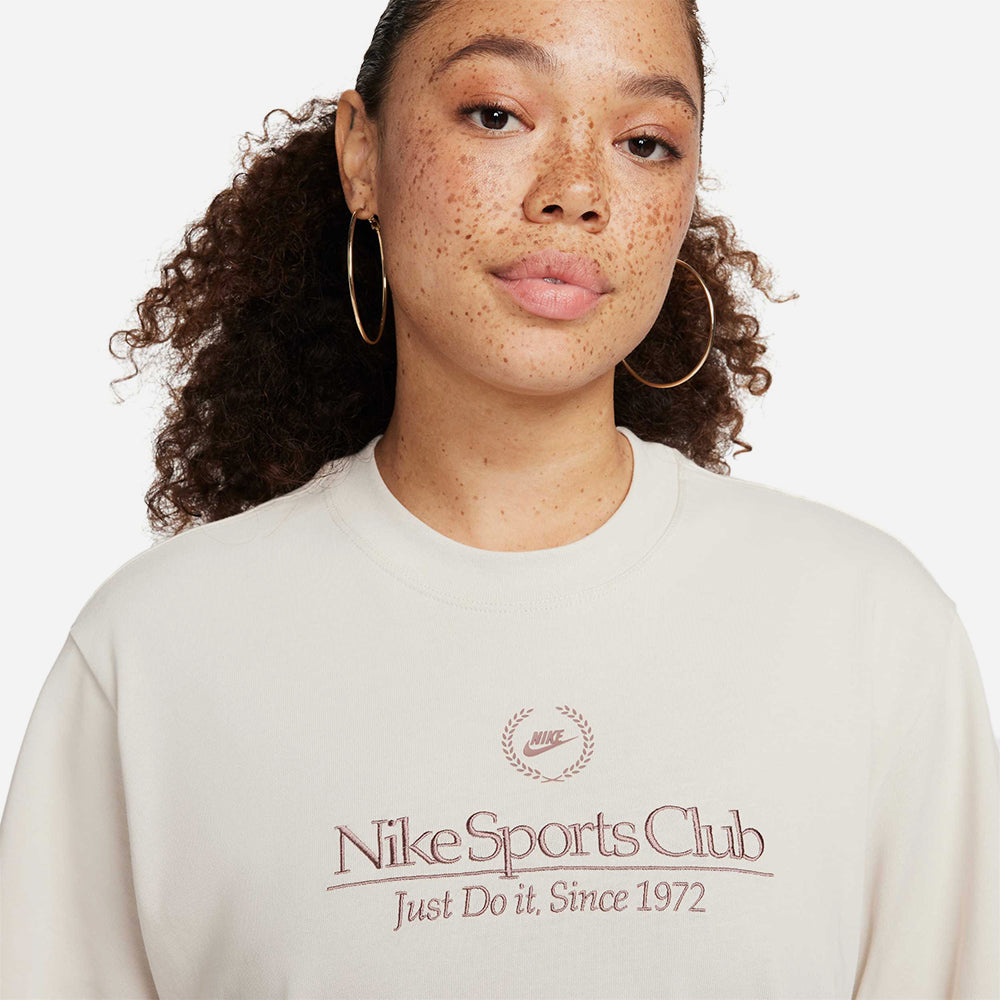 Áo Thun Nữ Nike Boxy Campus - Be - Supersports Vietnam