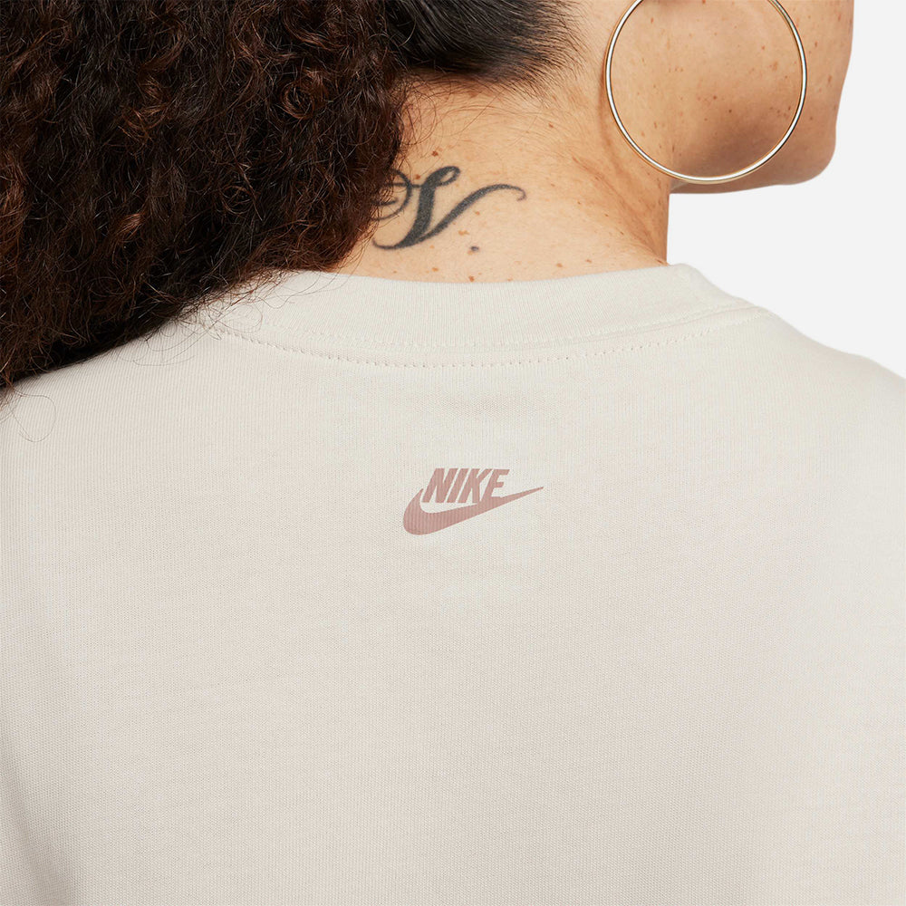 Áo Thun Nữ Nike Boxy Campus - Be - Supersports Vietnam