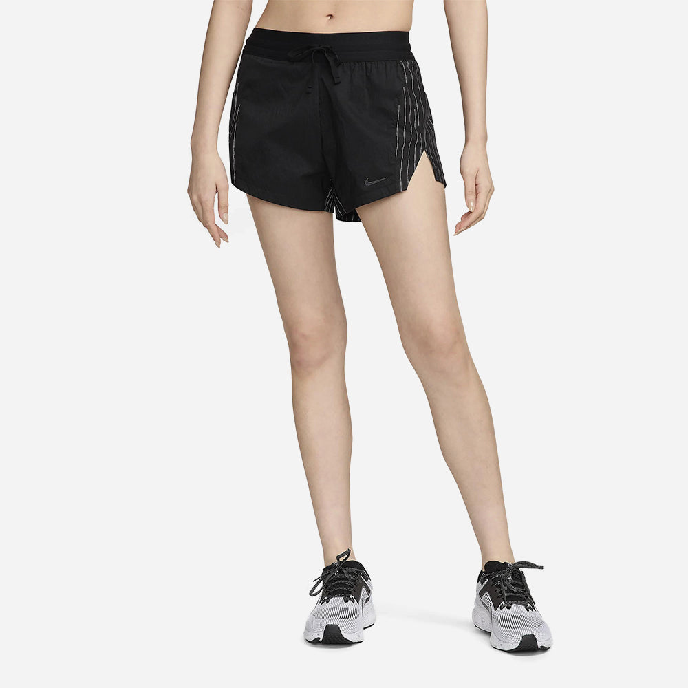 Quần Ngắn Thể Thao Nữ Nike Reflective Mid Rise - Đen - Supersports Vietnam
