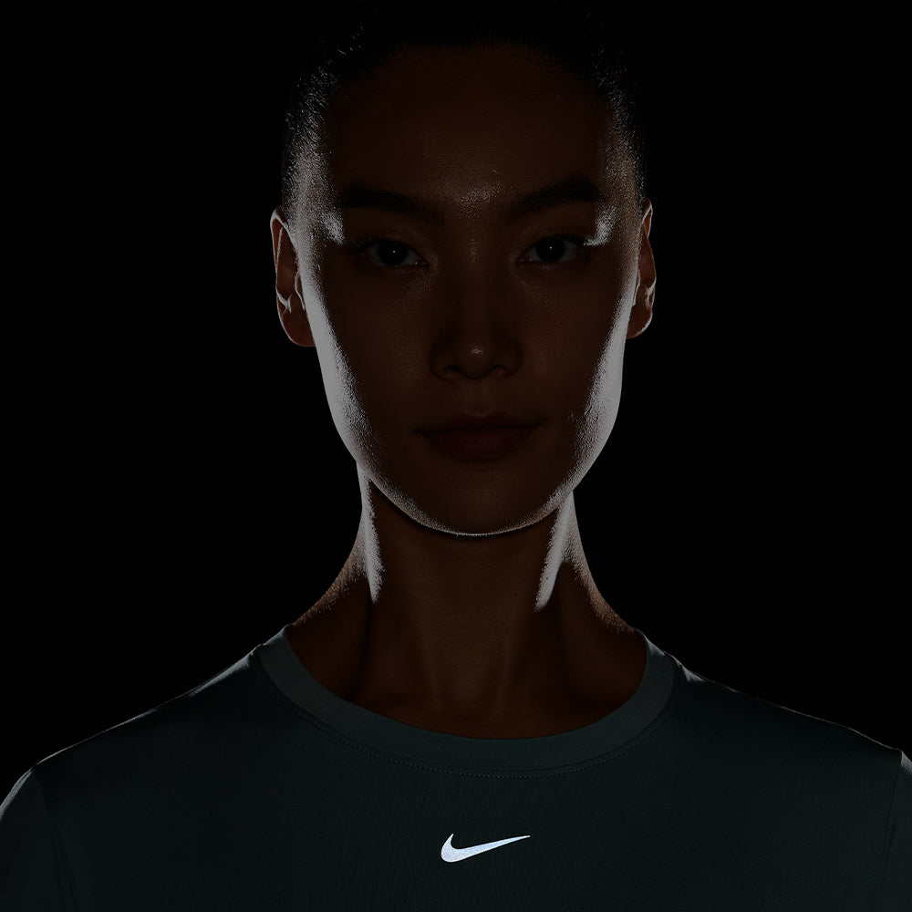 Áo Thun Nữ Nike One Classic Dri-Fit Short-Sleeve - Xanh Lá - Supersports Vietnam