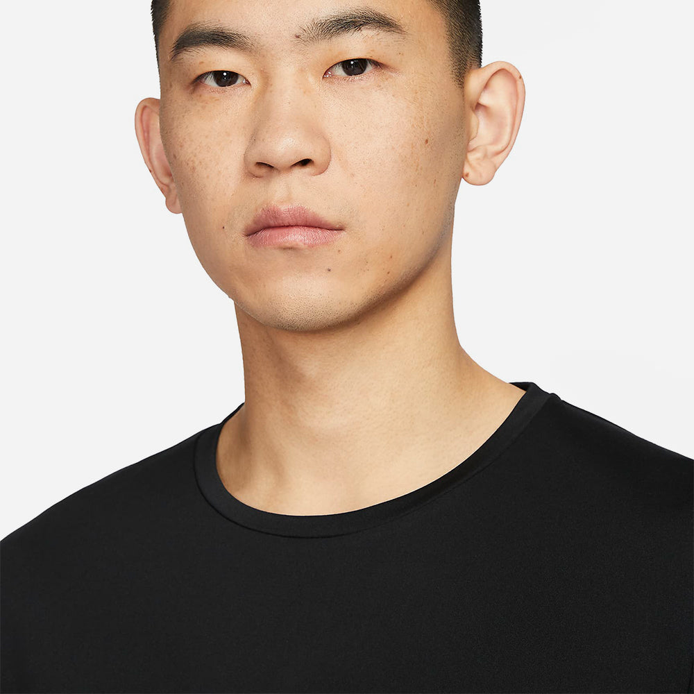 Áo Tay Ngắn Nam Nike Run Energy Rise 365 - Đen - Supersports Vietnam