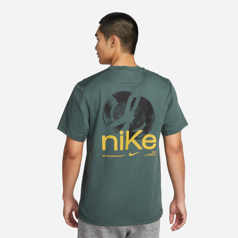 Áo Thun Nam Nike Dri-Fit Primary Studio '72 - Xanh Lá - Supersports Vietnam