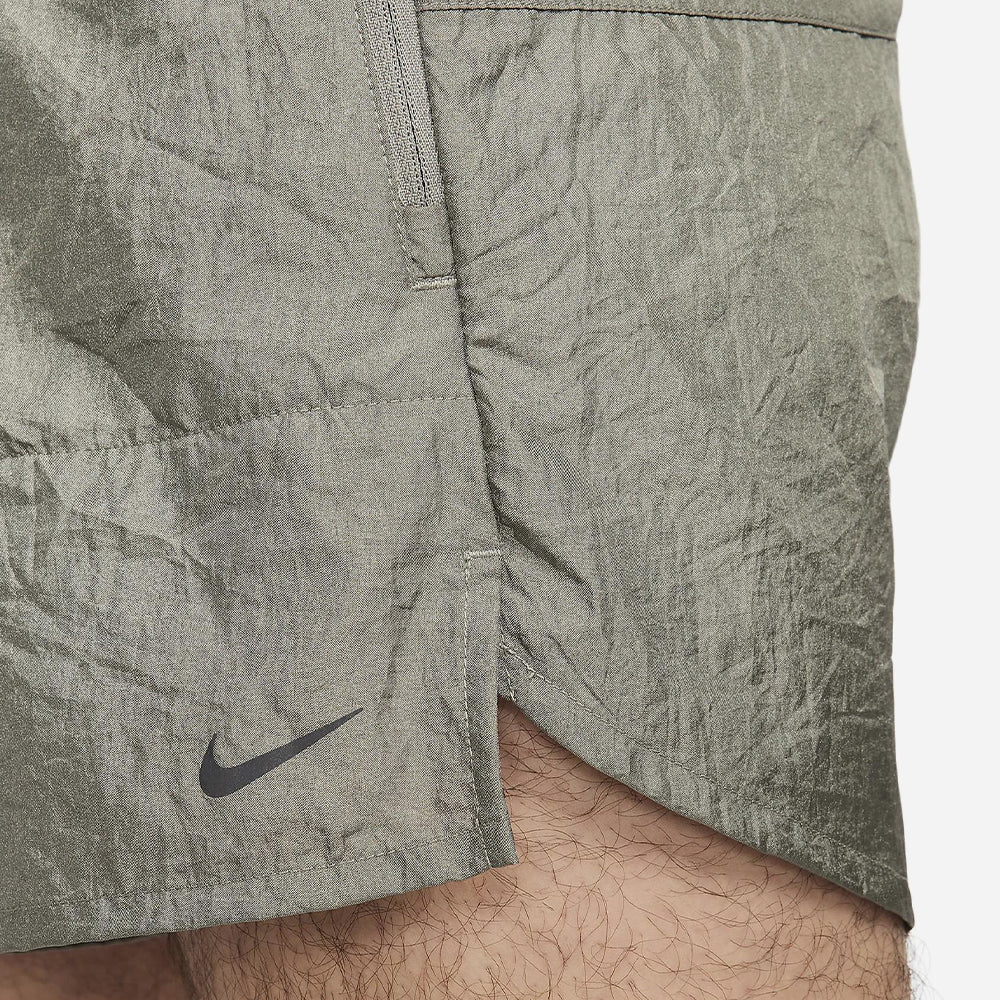 Quần Ngắn Thể Thao Nam Nike Dri-Fit Stride - Xám - Supersports Vietnam