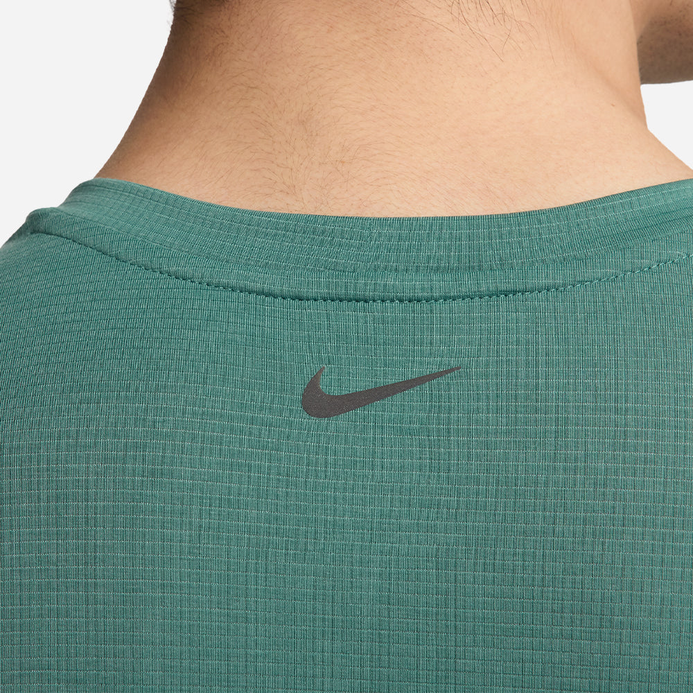 Áo Thun Nam Nike Dri-Fit Rise 365 - Xanh Lá - Supersports Vietnam