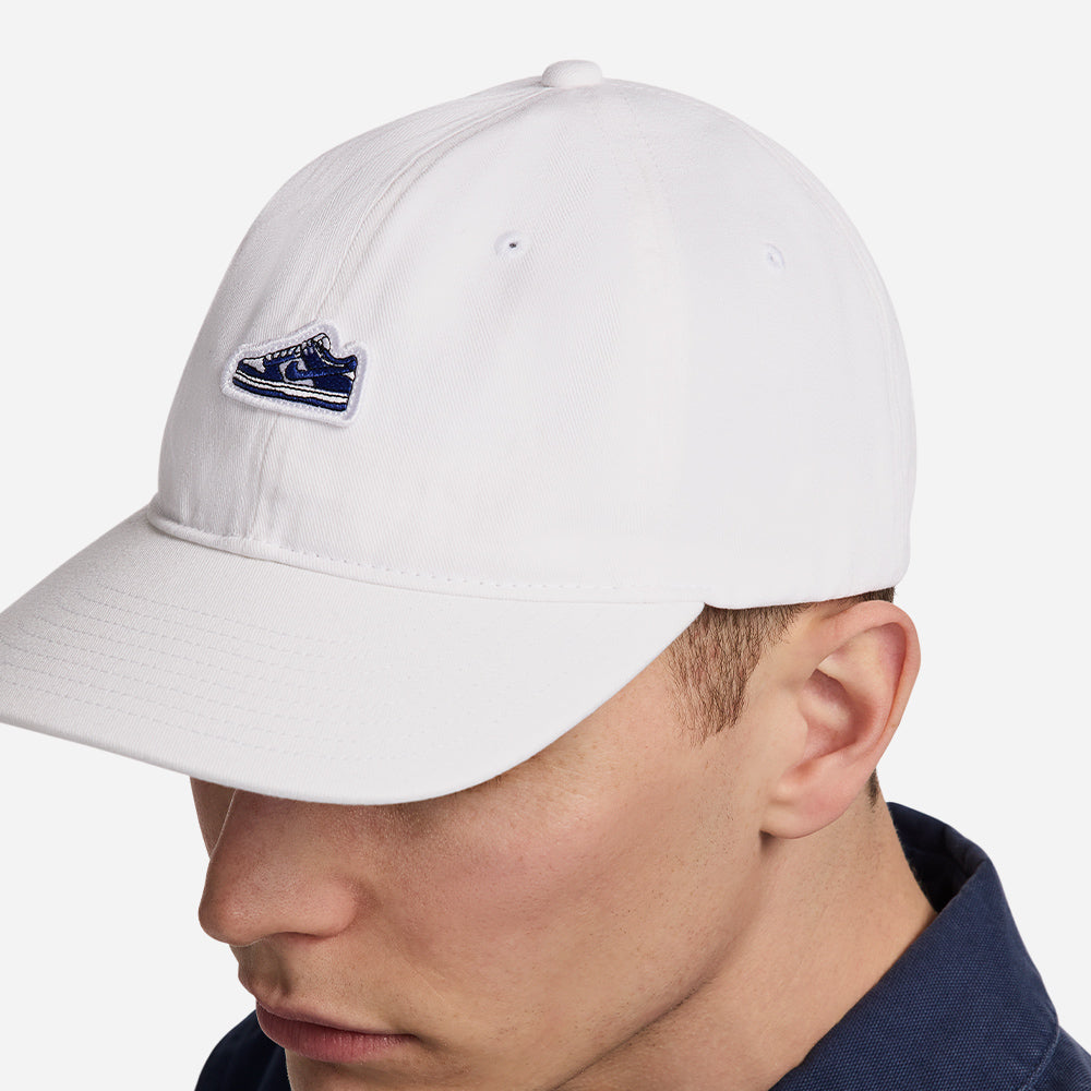 Mũ Lưỡi Trai Nike Club Unstructured Dunk Patch - Trắng - Supersports Vietnam