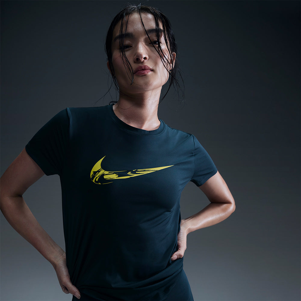 Áo Thun Tay Ngắn Nữ Nike Dri-Fit Graphic - Xanh Navy - Supersports Vietnam