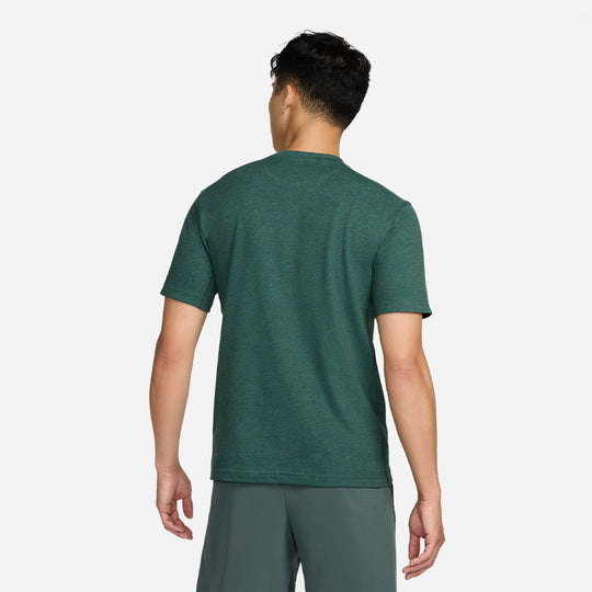 Áo Thun Nam Nike Dri-Fit Primary Swoosh - Xanh Lá