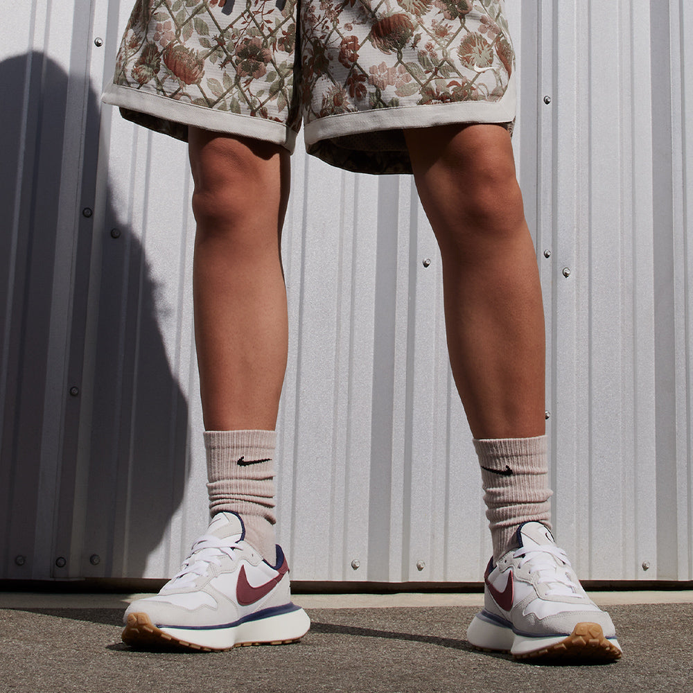 Giày Thời Trang Nữ Nike Phoenix Waffle - Trắng - Supersports Vietnam