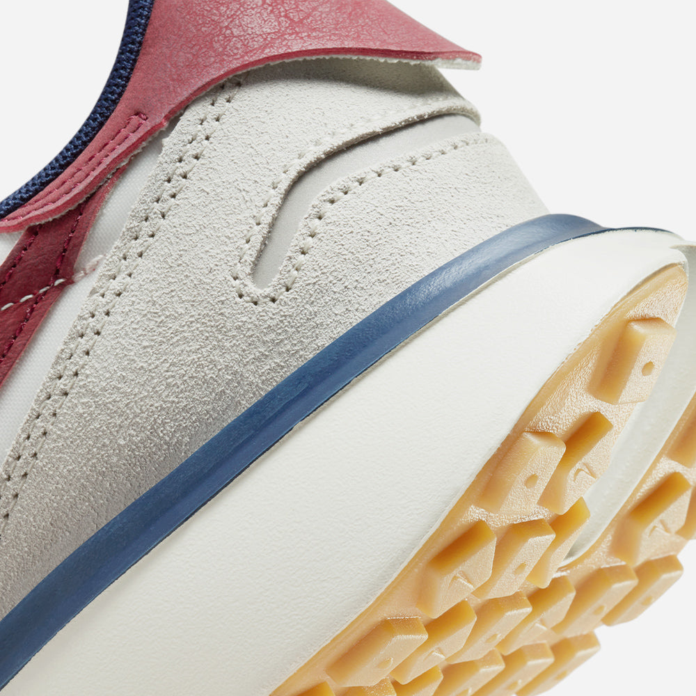 Giày Thời Trang Nữ Nike Phoenix Waffle - Trắng - Supersports Vietnam