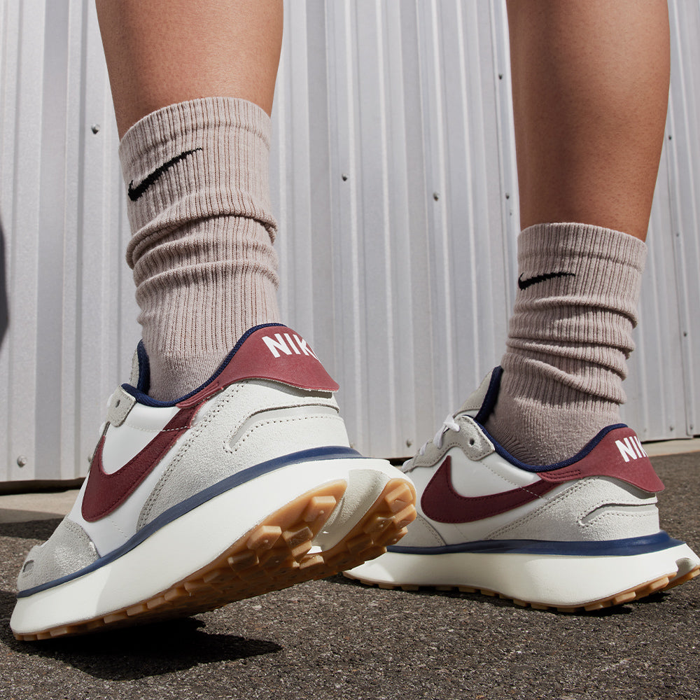 Giày Thời Trang Nữ Nike Phoenix Waffle - Trắng - Supersports Vietnam