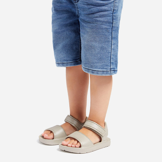 Giày Sandal Trẻ Em Fitflop Iqushion Toddler Shimmer Ergonomic - Xám