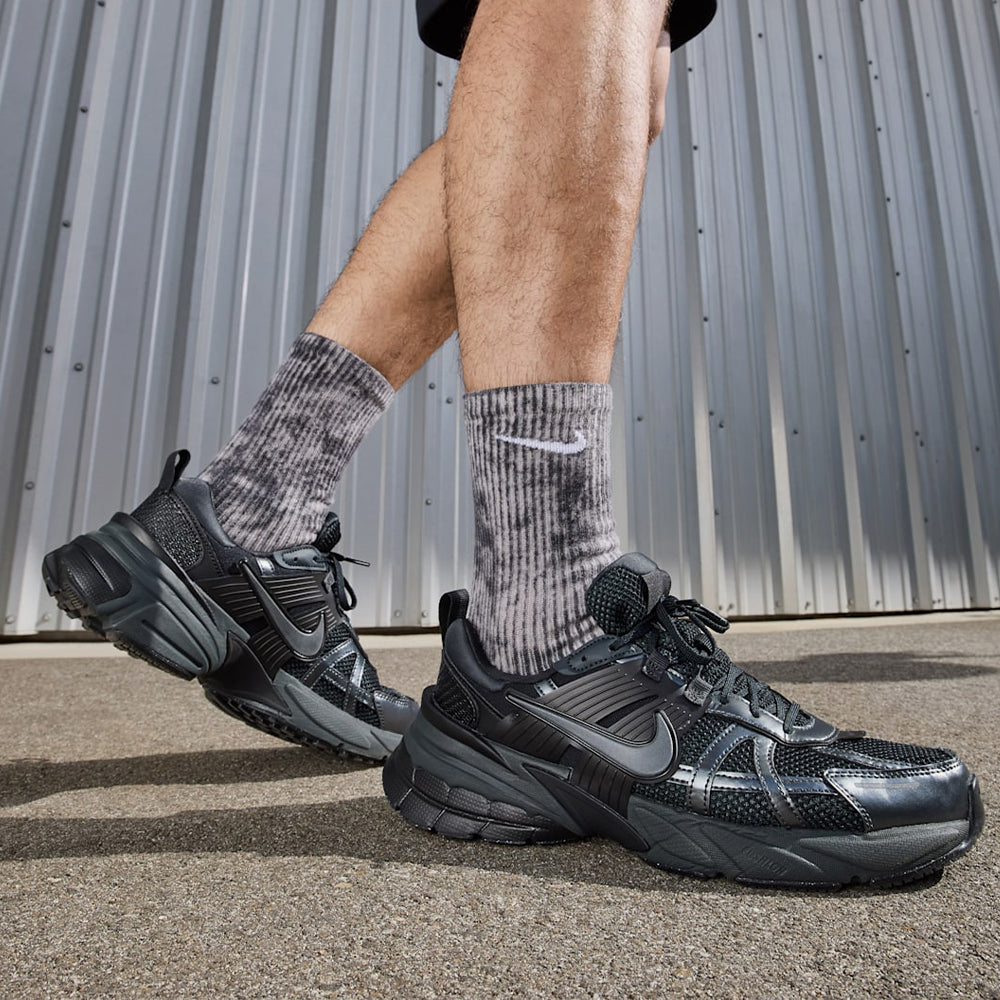 Giày Sneaker Nam Nike V2K Run - Đen - Supersports Vietnam