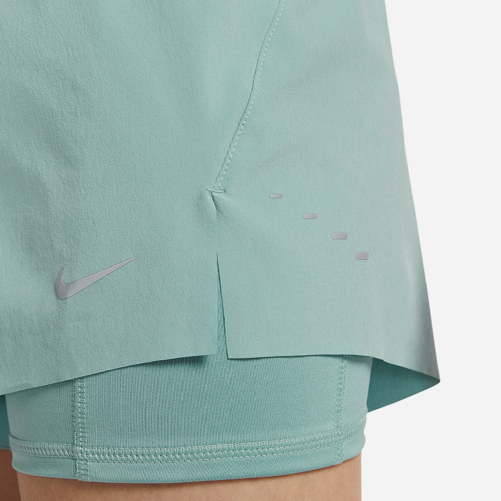 Quần Ngắn Thể Thao Nữ Nike Dri-Fit Mid-Rise 2-In-1 - Xanh Lá - Supersports Vietnam