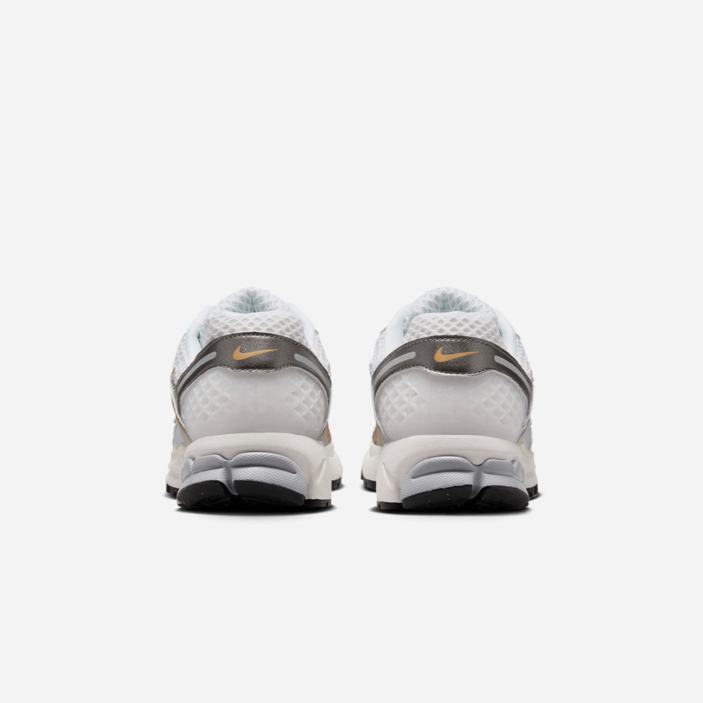 Giày Sneaker Nam Nike Zoom Vomero 5 - Nâu - Supersports Vietnam