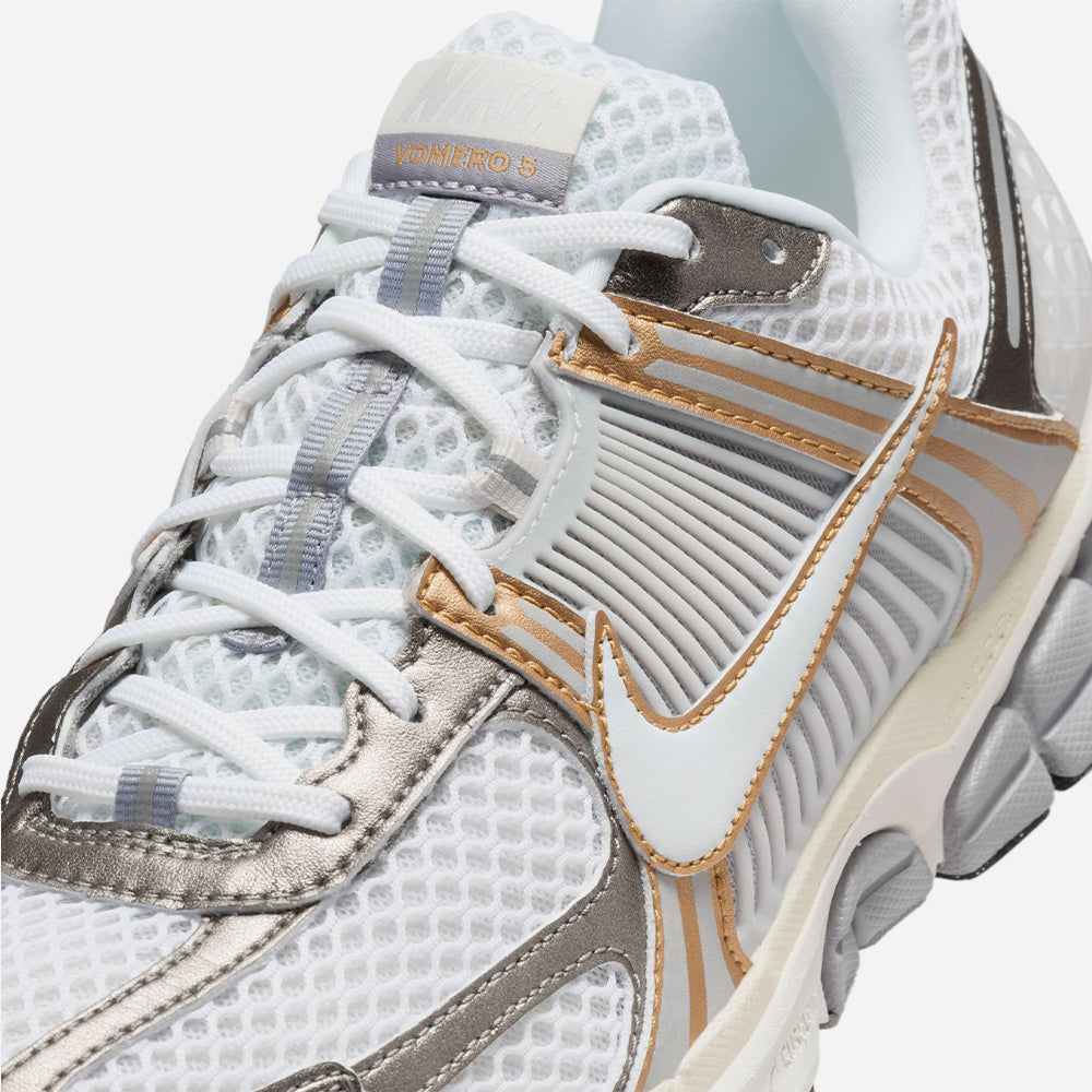 Giày Sneaker Nam Nike Zoom Vomero 5 - Nâu - Supersports Vietnam