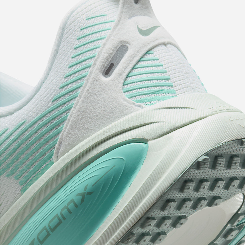 Giày Chạy Bộ Nữ Nike Vomero 18 - Xanh Mint - Supersports Vietnam