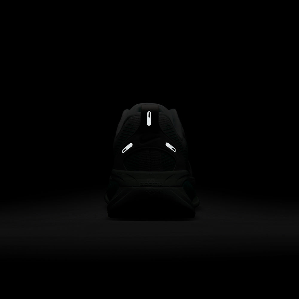 Giày Chạy Bộ Nữ Nike Vomero 18 - Xanh Mint - Supersports Vietnam