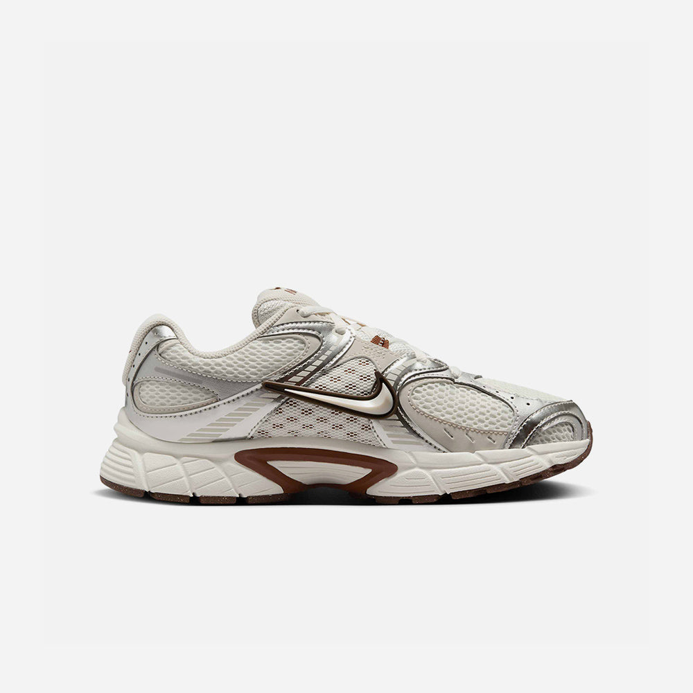 Giày Sneaker Nữ Nike V5 Rnr - Be - Supersports Vietnam