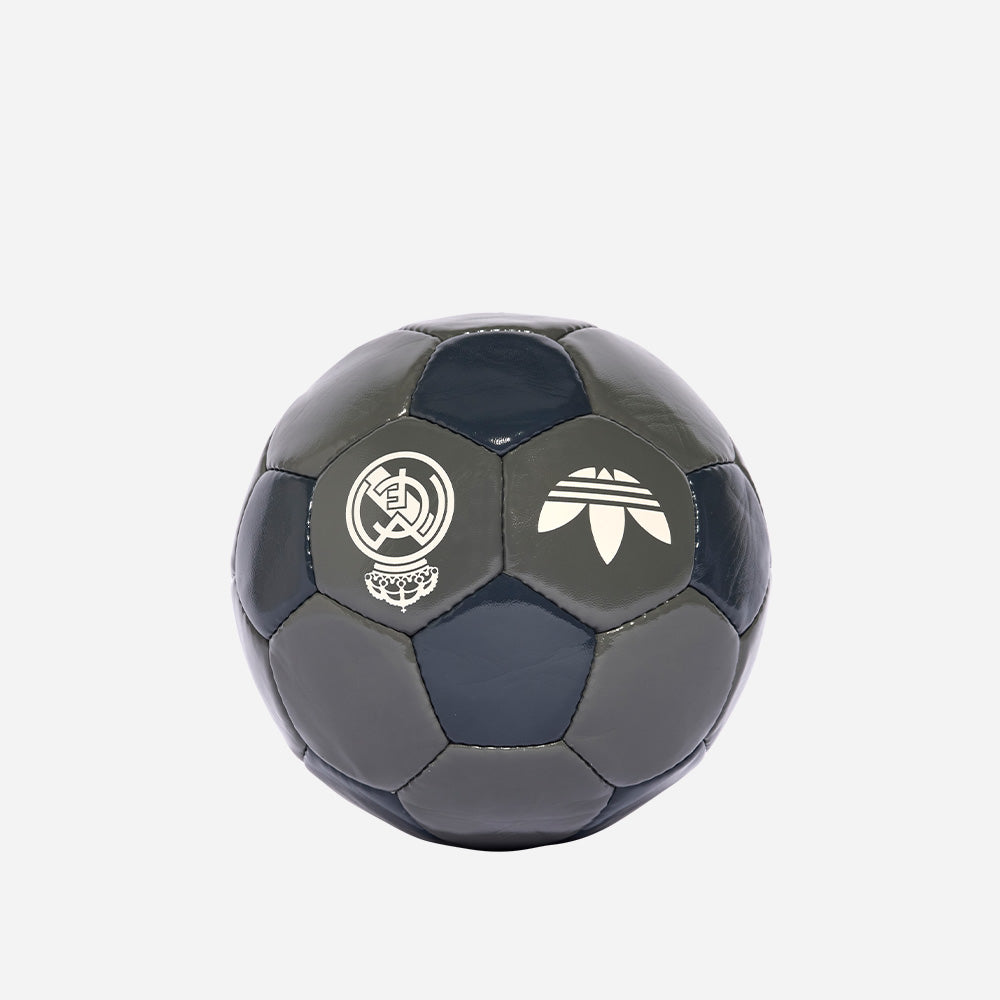 Banh Bóng Đá Unisex Adidas Real Madrid Club Sân Khách - Xám - Supersports Vietnam