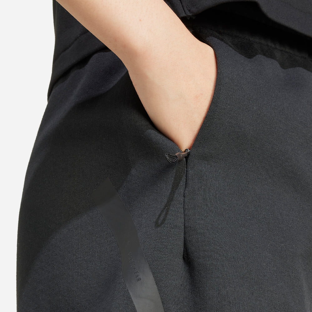 Quần Ngắn Thời Trang Nữ Adidas Z.N.E. - Đen - Supersports Vietnam