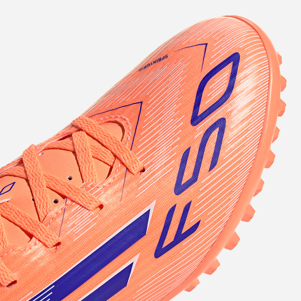 Giày Đá Bóng Sân Cỏ Nhân Tạo Nam Adidas F50 Club - Cam San Hô - Supersports Vietnam