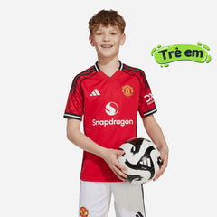 Áo Đá Bóng Trẻ Em Adidas Sân Nhà Manchester United 25/26 - Đỏ - Supersports Vietnam