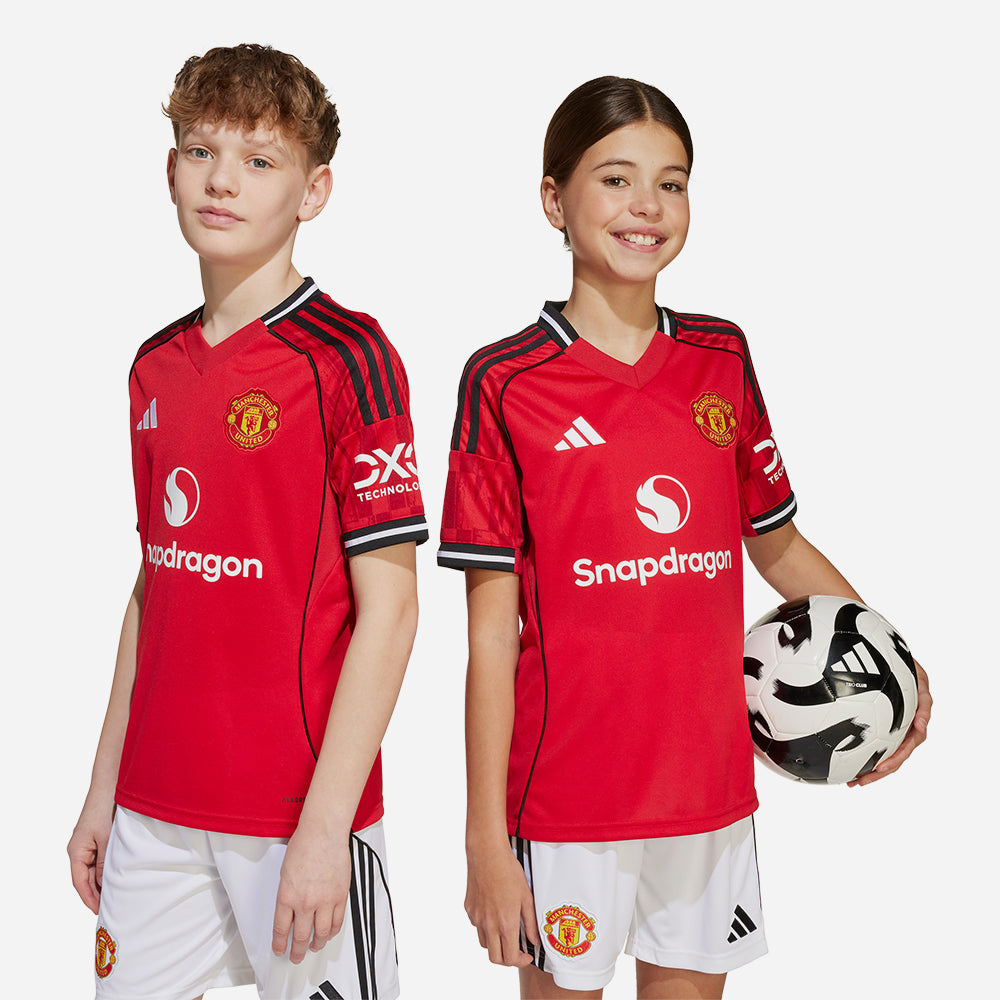 Áo Đá Bóng Trẻ Em Adidas Sân Nhà Manchester United 25/26 - Đỏ - Supersports Vietnam