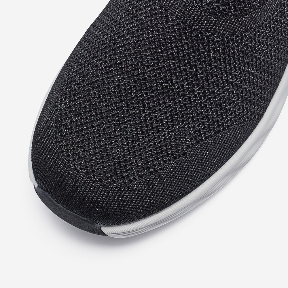 Giày Slip-On Unisex Prospecs Free Wrap - Đen - Supersports Vietnam